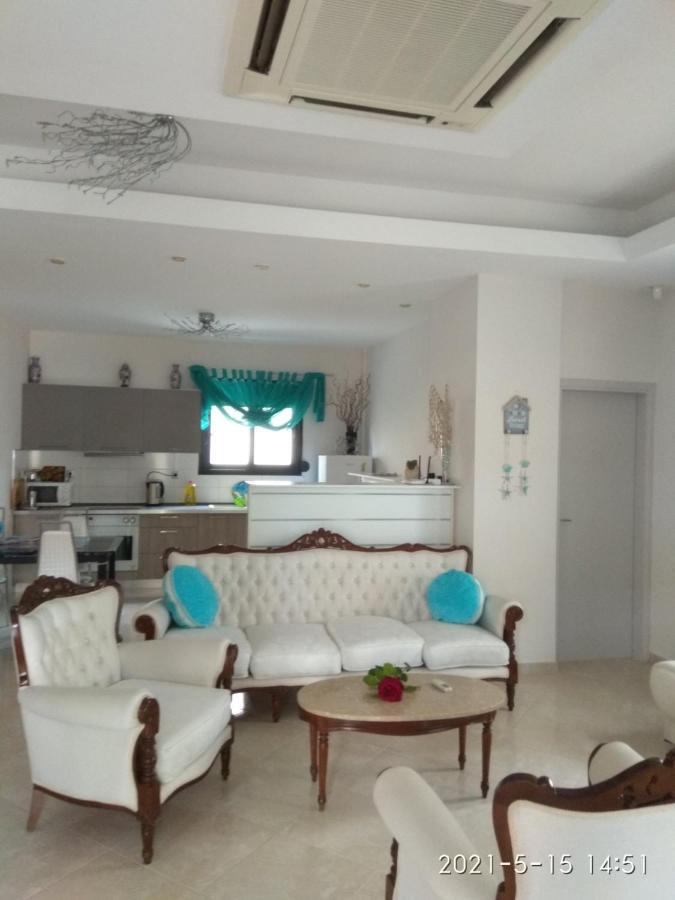 Irenes Apartment Kallithea  Eksteriør bilde